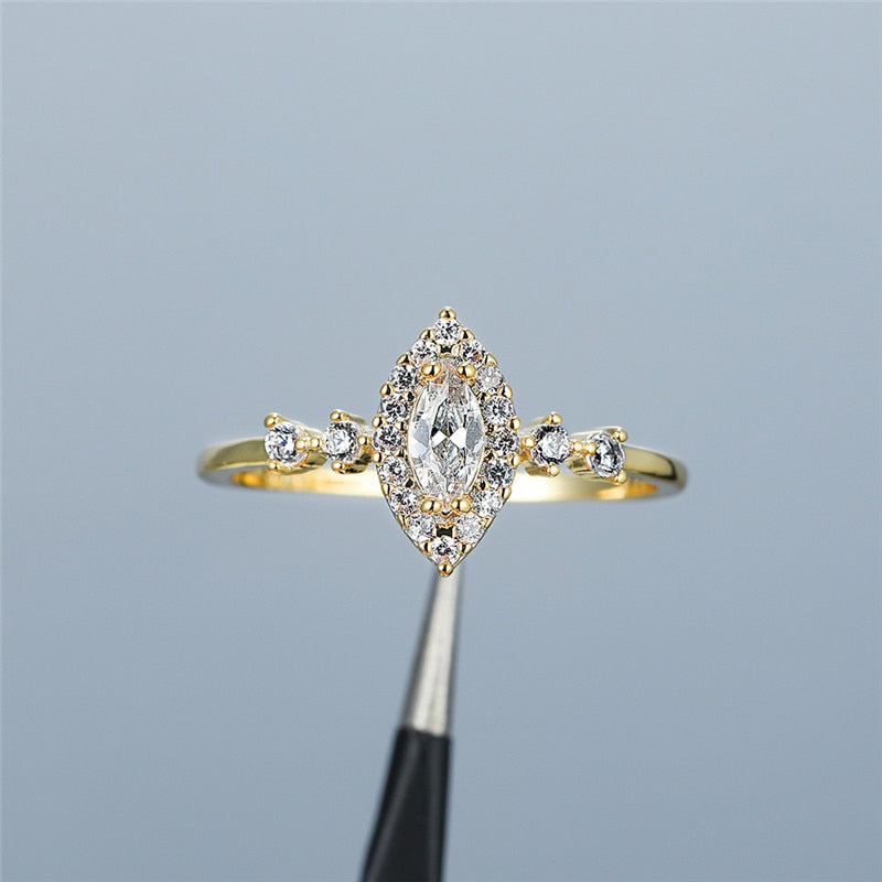 New Luxury White Crystal Stone Ring Yellow Gold Bridal Leaf